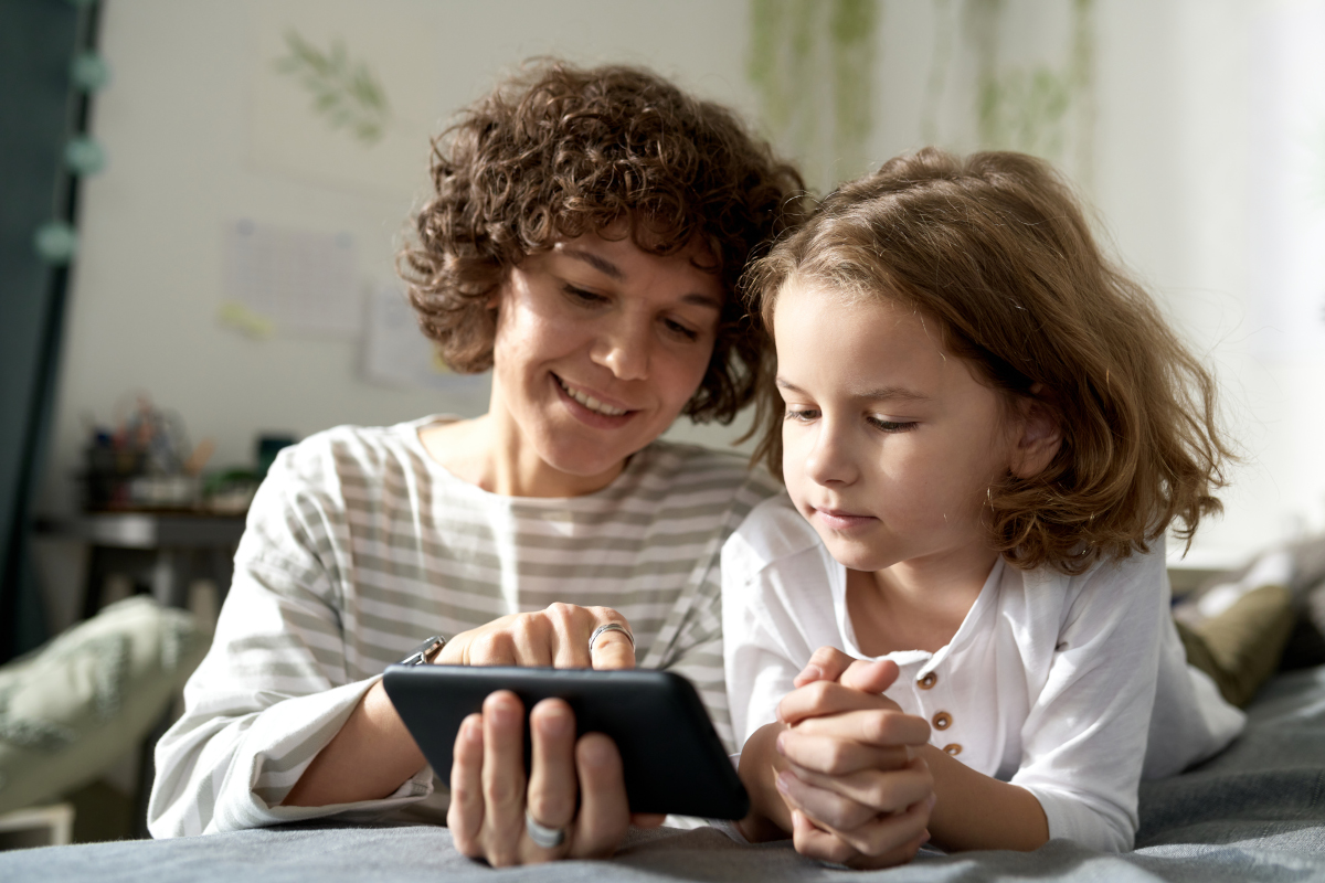 Surveiller le téléphone portable de son enfant sans jailbreaker ou rooter